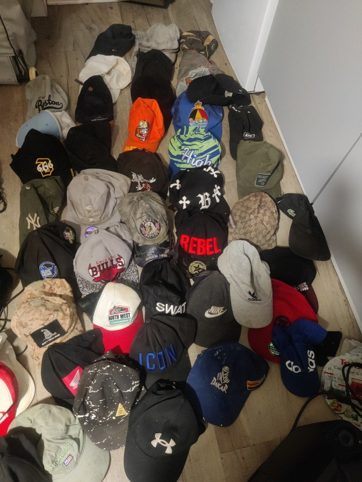 Grote collectie petten en hoeden - Diverse merken en stijlen, Ophalen of Verzenden, Gedragen, One size fits all, Pet