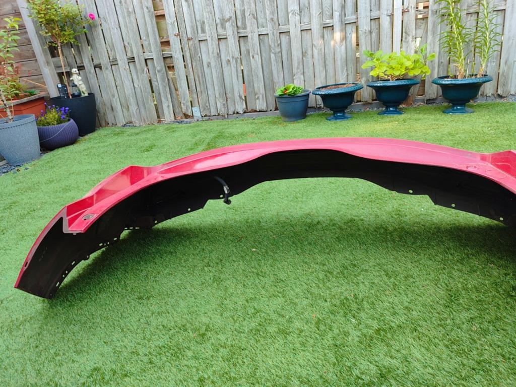 Bumper Honda Civic FN M8 2009 Rood, Auto-onderdelen, Ophalen of Verzenden, Voor, Honda, Bumper