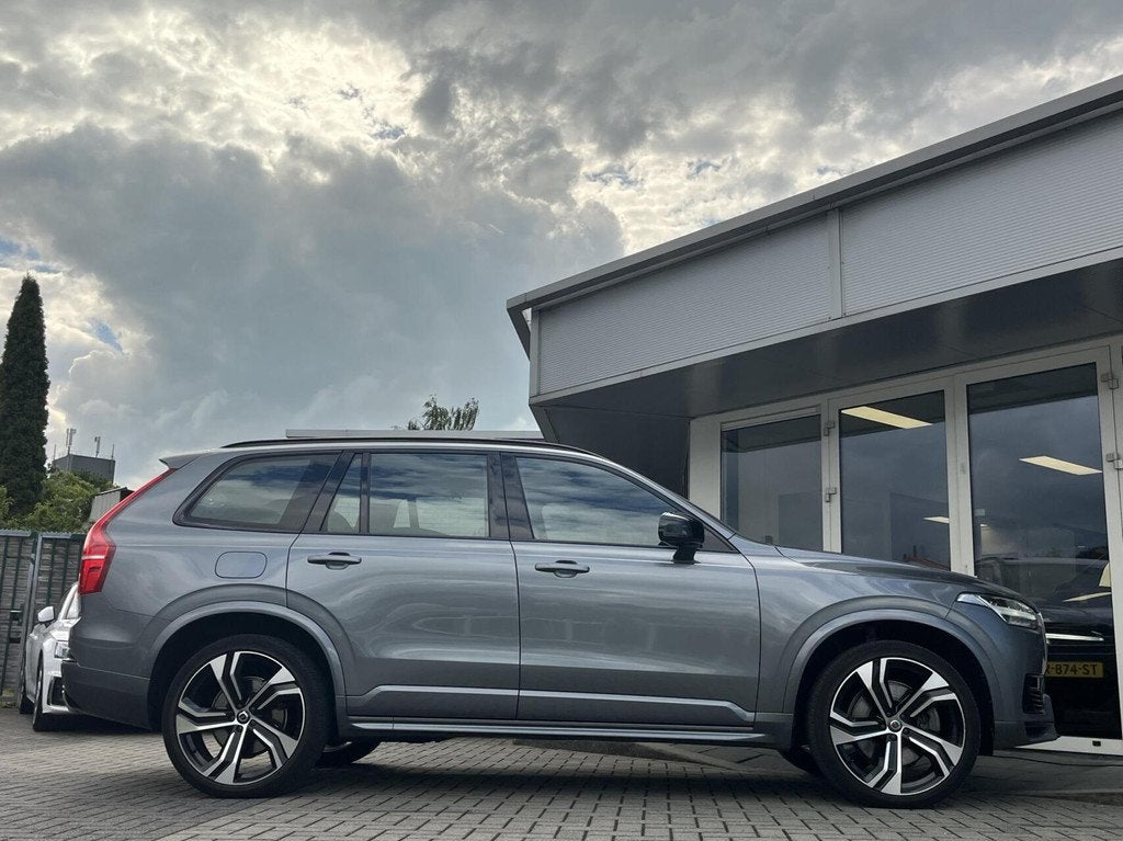 Volvo XC90 2.0 T8 AWD R-Design POLESTAR PANO+B&W+22INCH, Gebruikt, 4 cilinders, 7 stoelen, Bedrijf