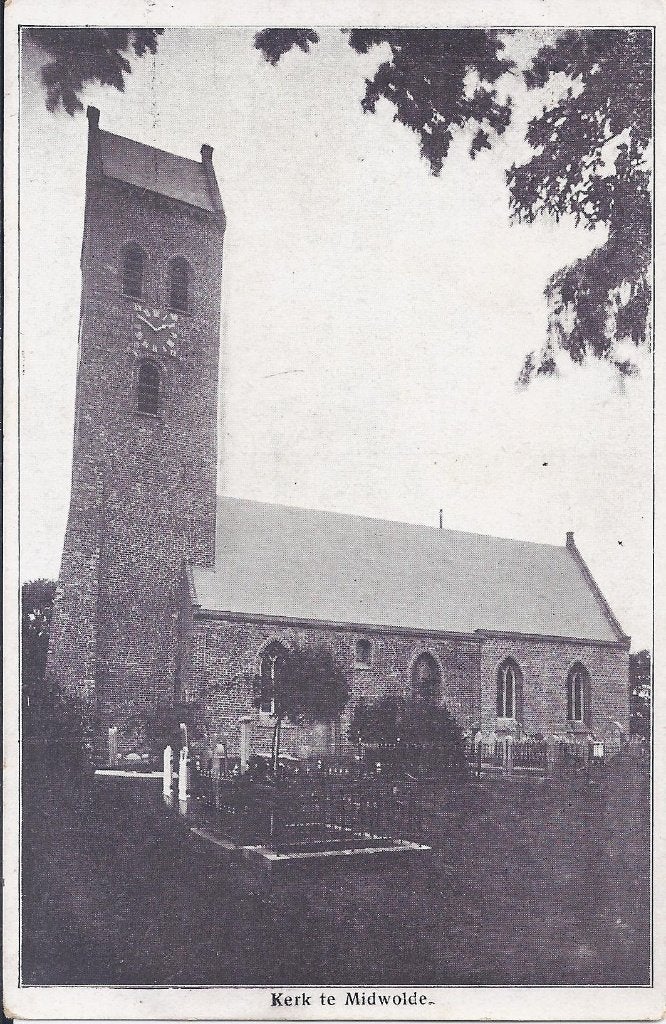 Midwolde Kerk Oude Ongelopen Ansichtkaart ( A1325 ), Ophalen of Verzenden, 1940 tot 1960, Ongelopen