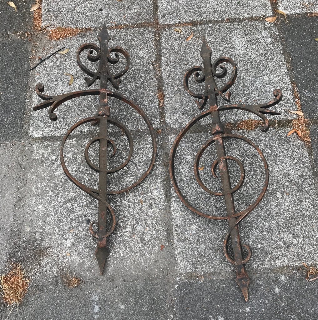 2 antieke Muurankers in de vorm van 1 Muzieksleutel., Antiek en Kunst, Ophalen