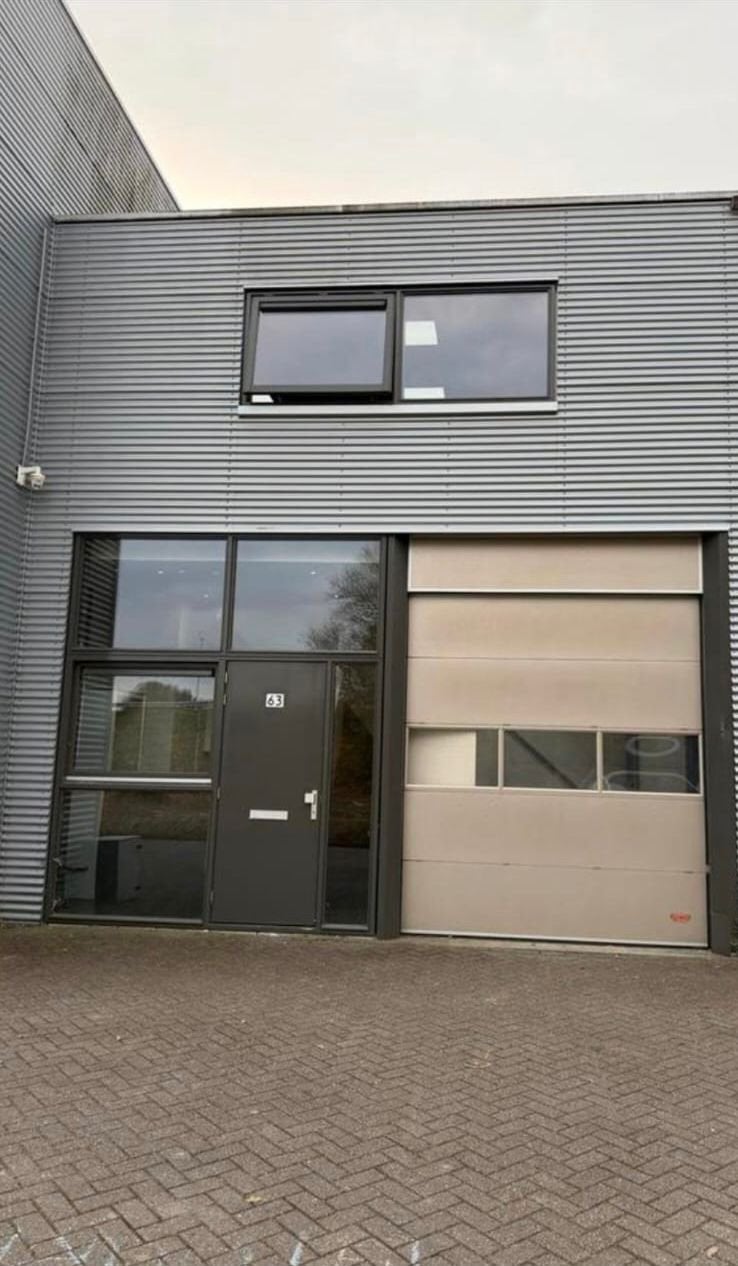 Bedrijfsruimte aan de A13 in Delft, 150 m², Huur, Bedrijfsruimte