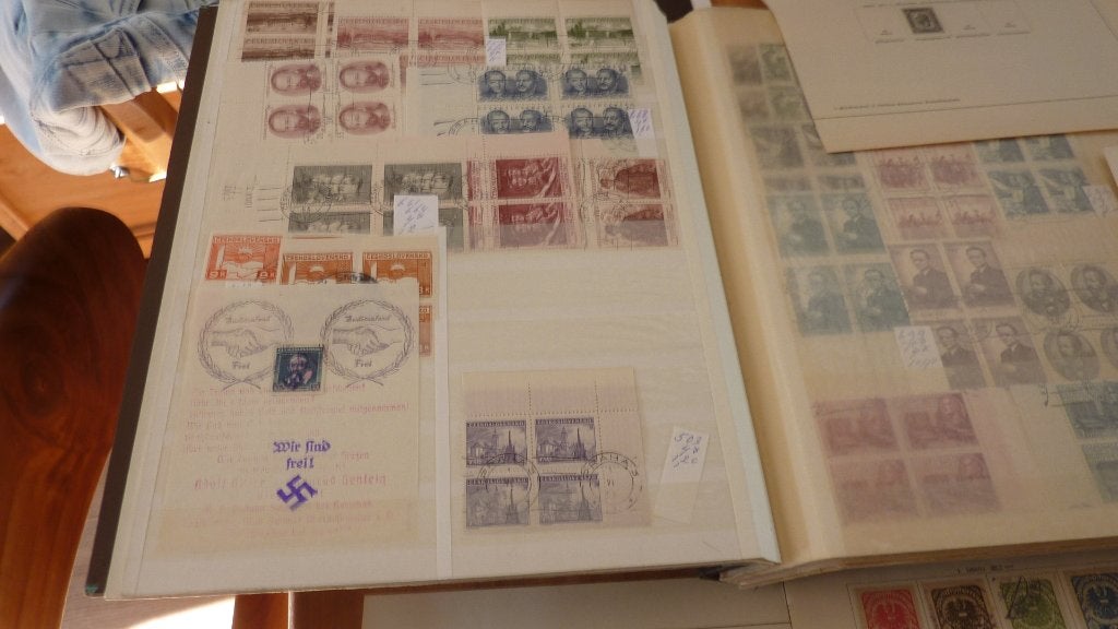Doos met albumbladen,stockboeken,stockkaarten wo Duitsland, Verzenden, Nederland en Buitenland