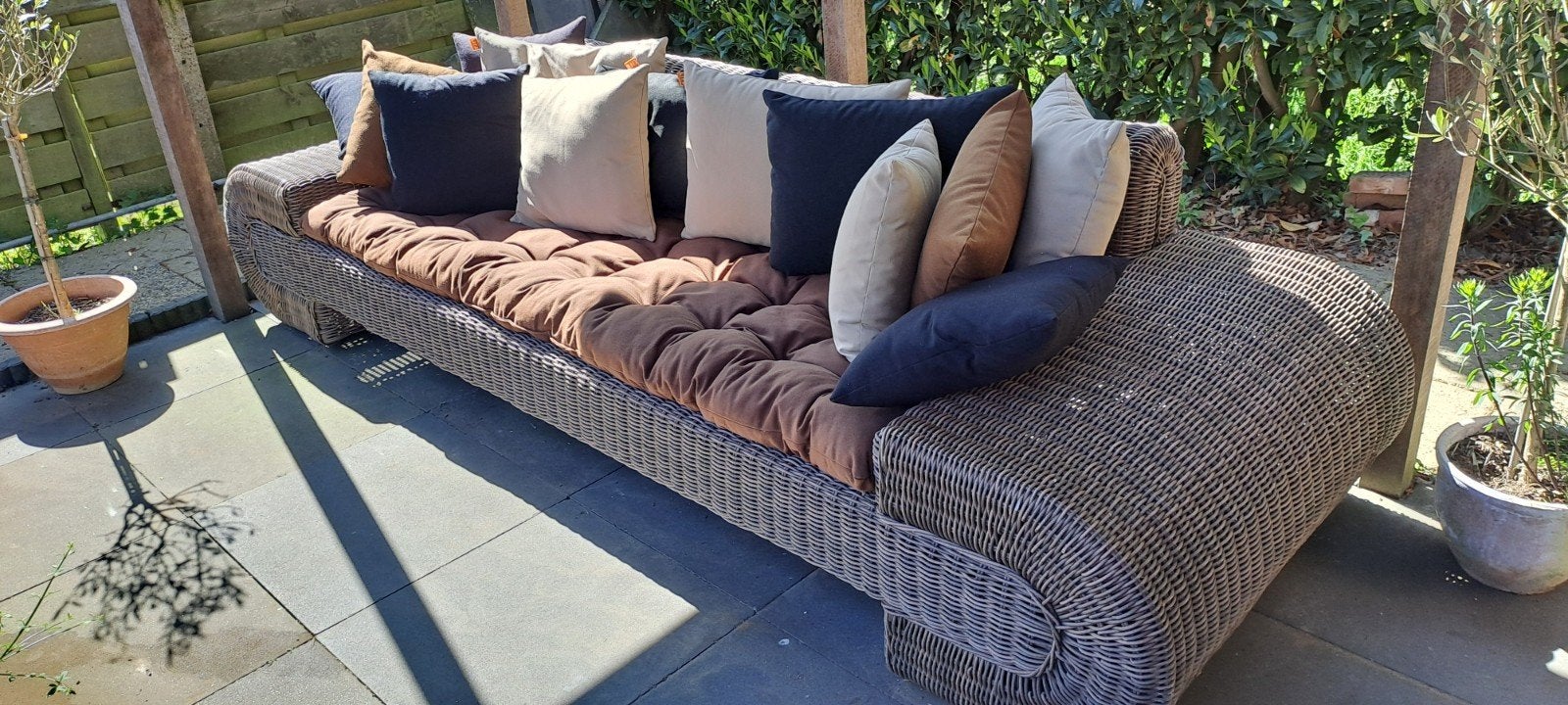 Bijzondere design loungebank tuin, Ophalen, Kunststof, Gebruikt, 3 zitplaatsen