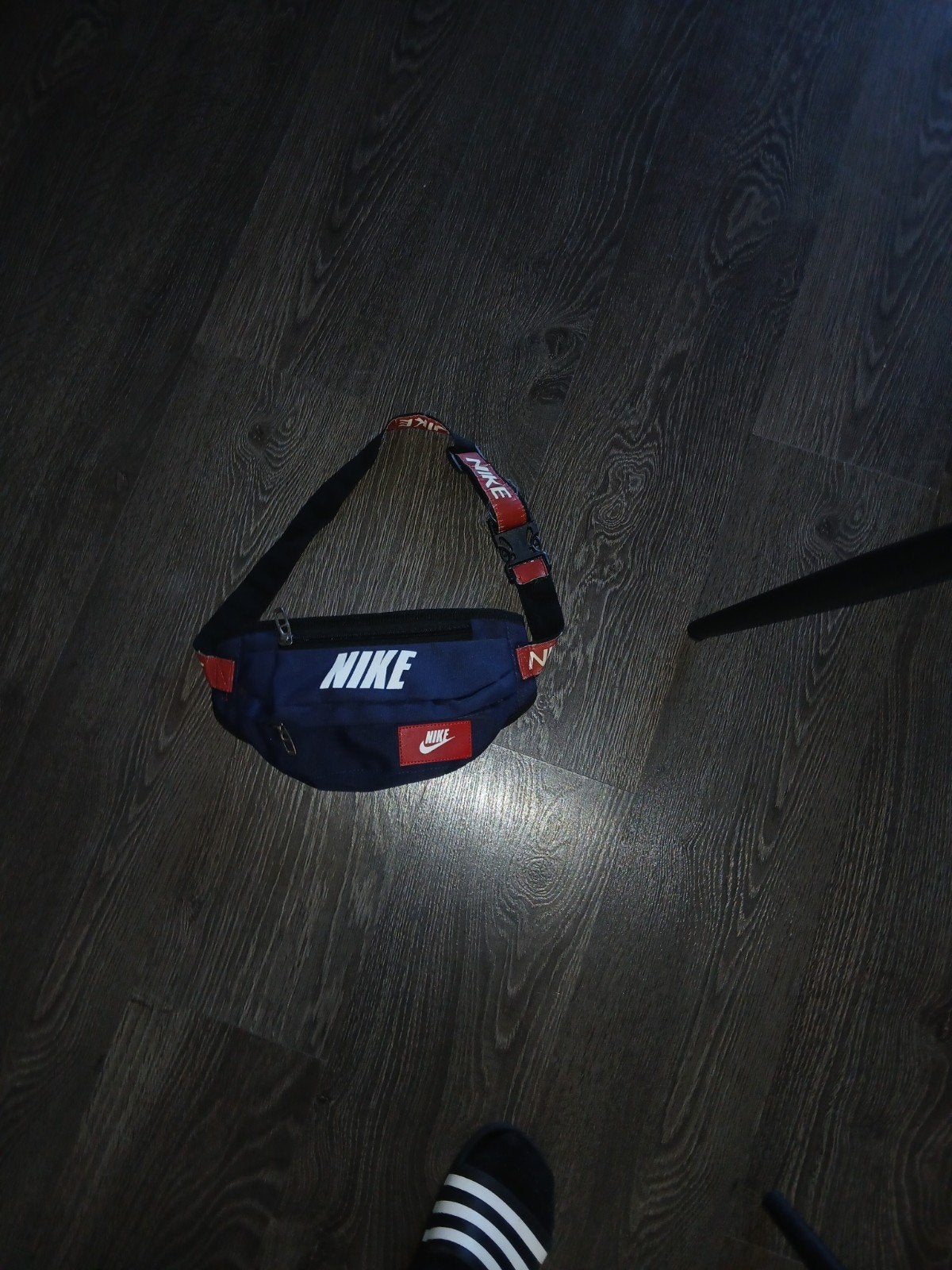 Nike heuptasje - Blauw met rood accent, Ophalen of Verzenden, Zo goed als nieuw, Blauw, Overige typen