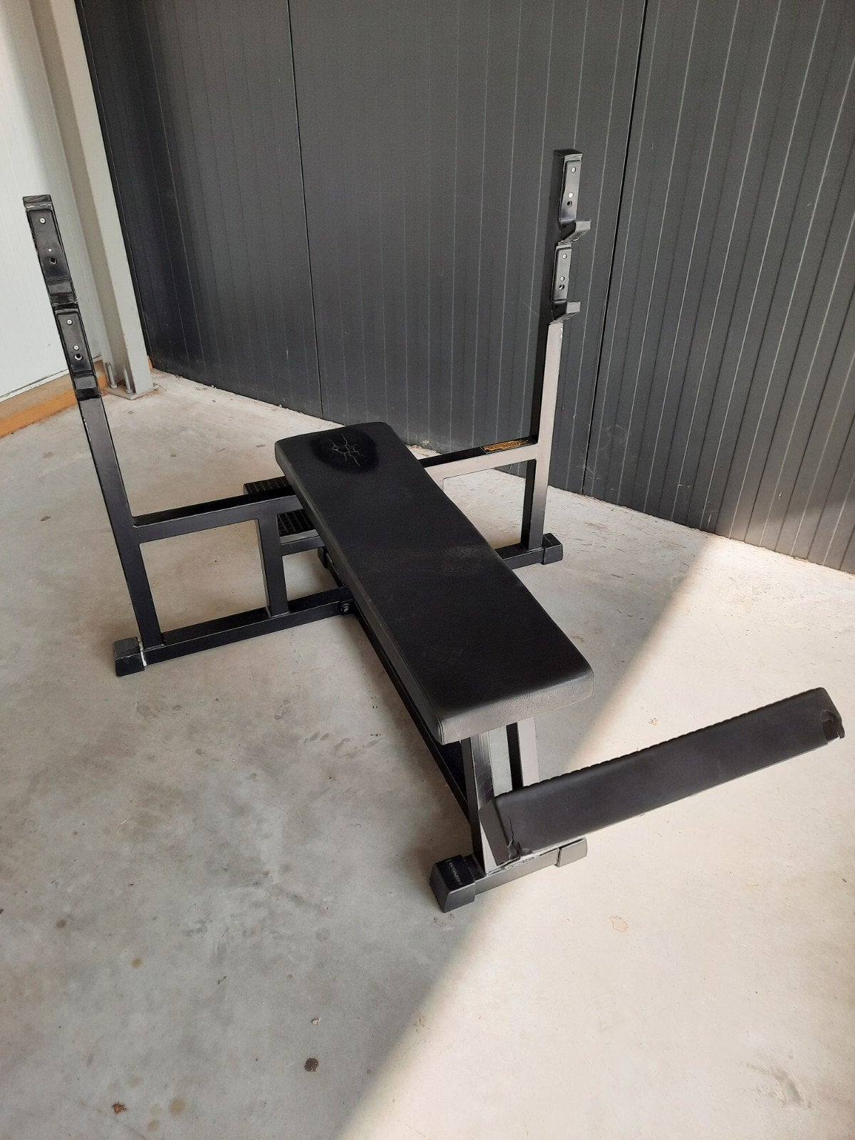 Technogym flat bench press, Ophalen, Technogym, Technogym, Fitnessbank