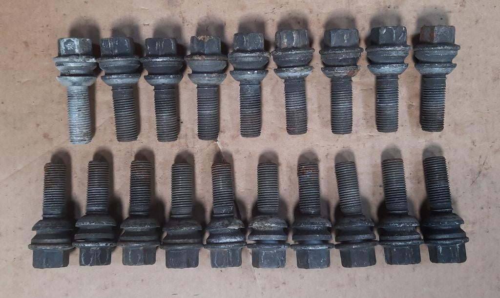 19 stuks Wielbouten VW T5 - T6 Bus, Ophalen of Verzenden