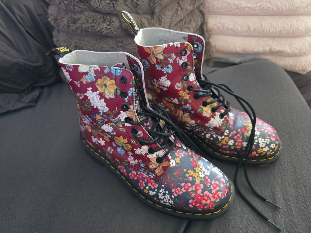 Dr. Martens Floral Boots - Maat 40, Overige kleuren, Lage of Enkellaarzen, Ophalen of Verzenden, Dr. Martens