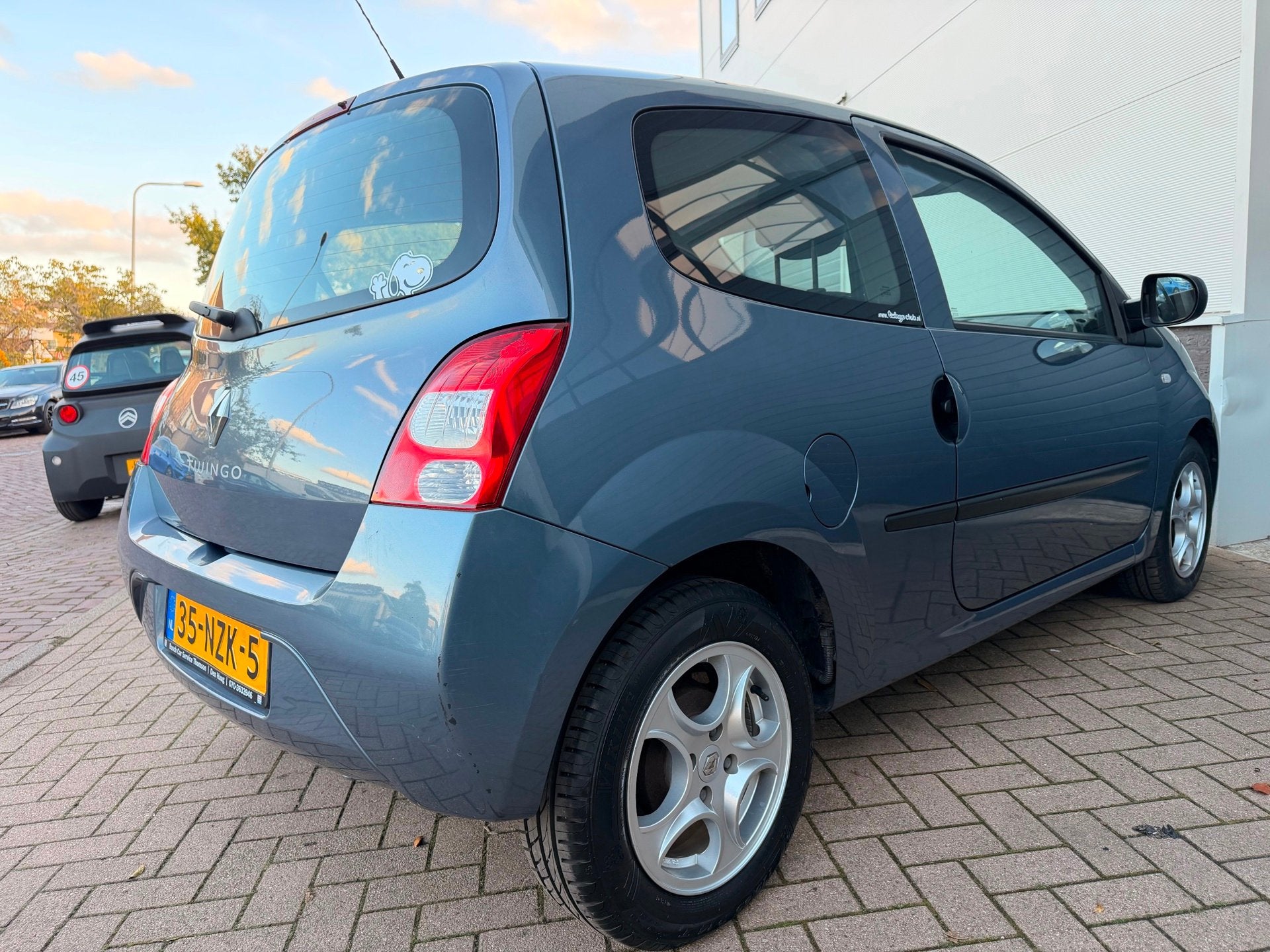 Renault Twingo 1.2-16V Authentique/1eigenaar/56381 km Nap/Au, Auto's, Twingo, 4 cilinders, Origineel Nederlands, Bedrijf