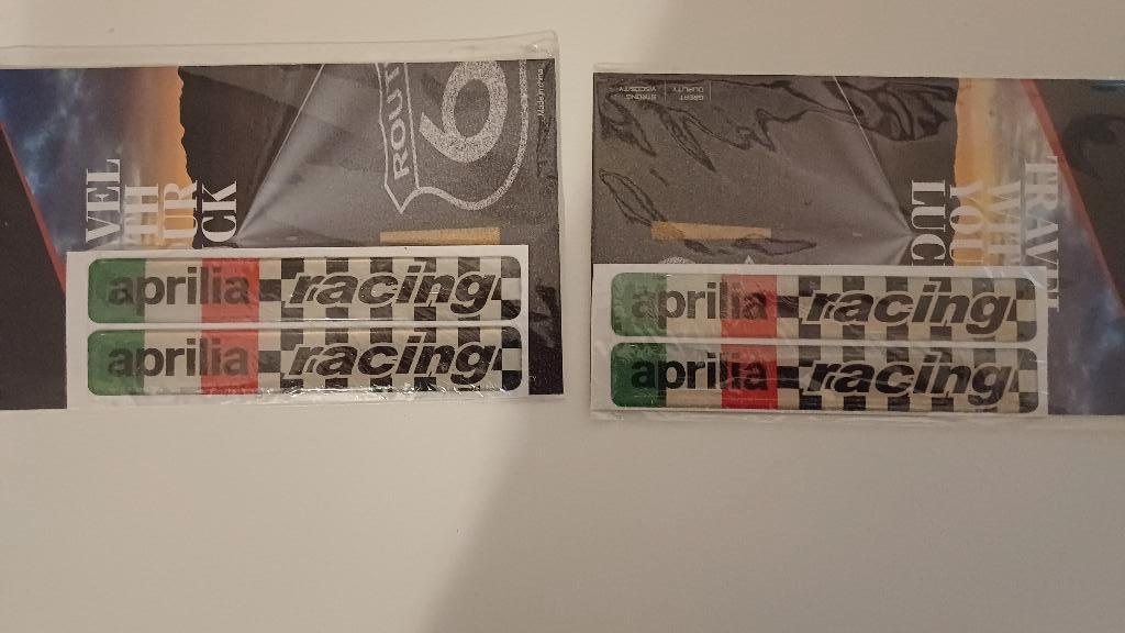 4 x aprilia sticker silicone 105mmx16mmx2.5mm dik, Ophalen of Verzenden