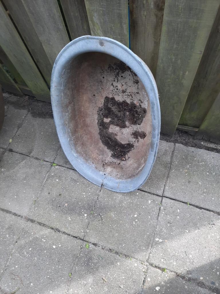 Zinken bloembak, Tuin en Terras, Bloembakken en Plantenbakken, Ophalen, Gebruikt, Metaal, 60 tot 100 cm