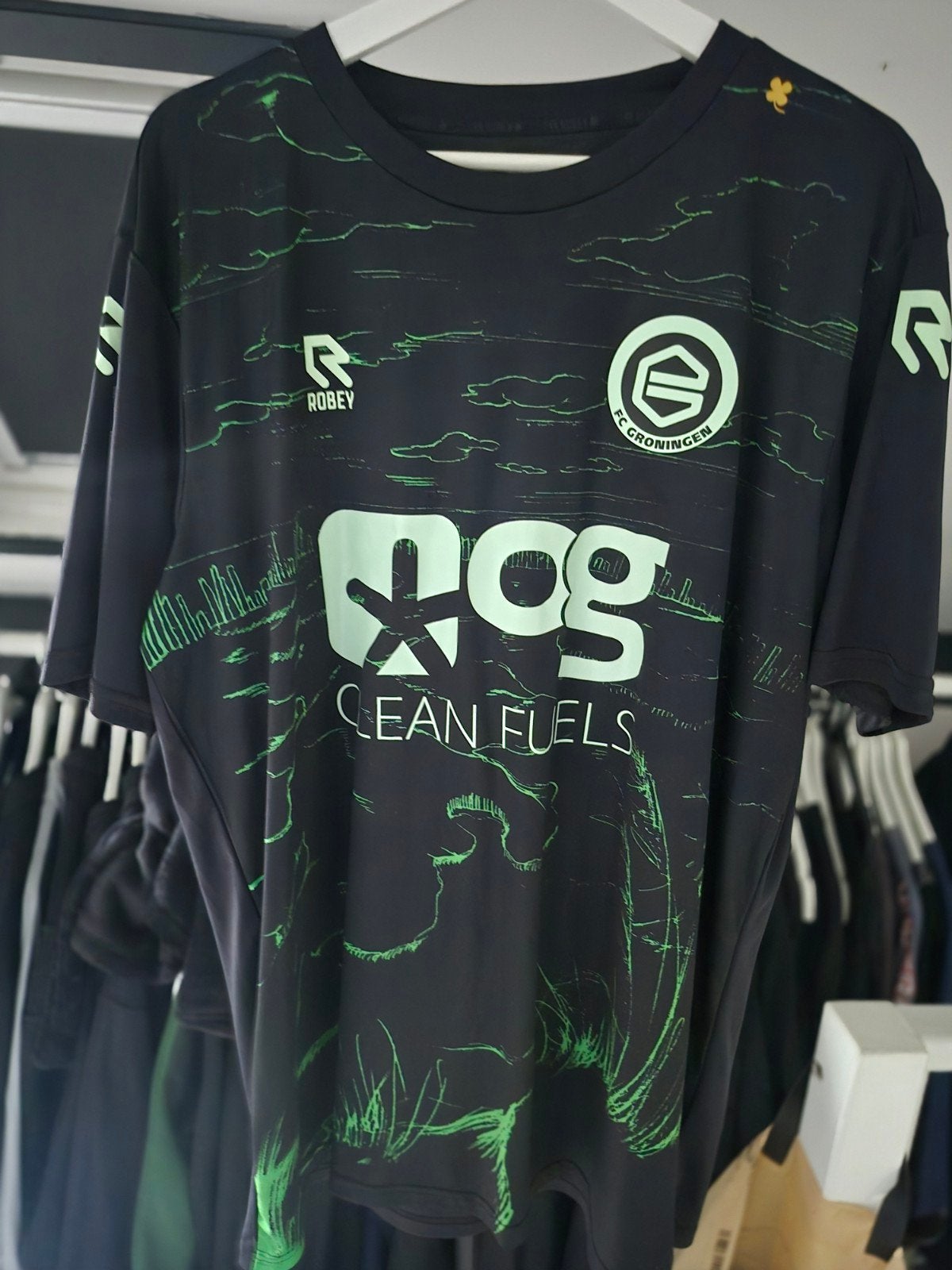 Nieuw FC Groningen shirt - Maat XXL, Sport en Fitness, Groter dan maat XL, Ophalen of Verzenden, Nieuw, Shirt