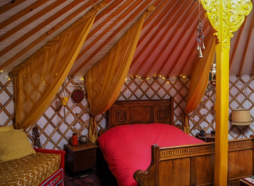 Yurt / Ger van Mongolian Magic, indien gewenst met staplaats