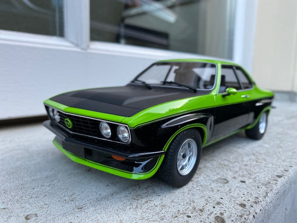 1:18 Opel Manta TE 2800 groen - zwart 1975 BOS Models BOS108, Overige merken, Info@modelcarworld.com, Auto, Nieuw