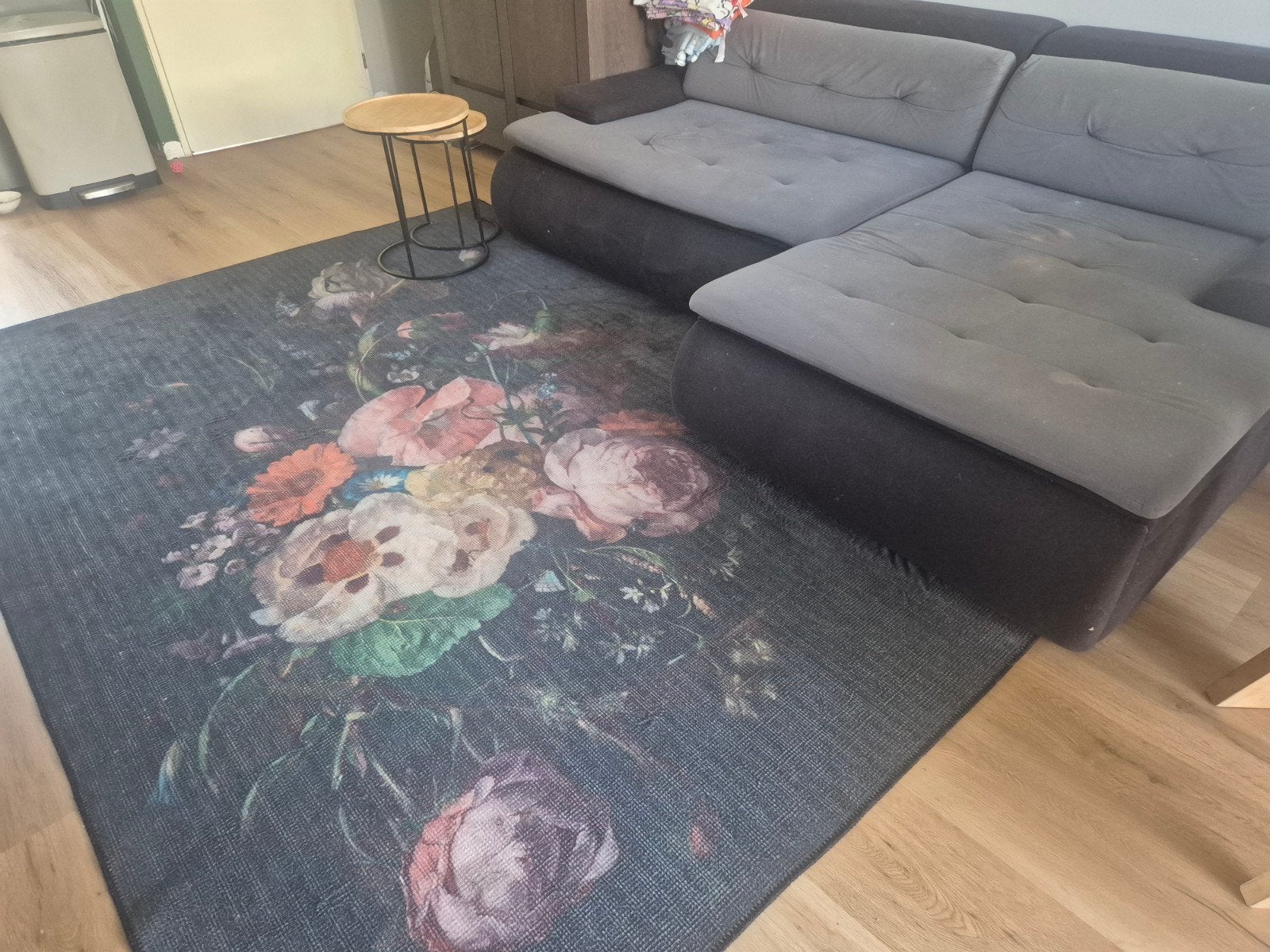 Groot vloerkleed Kwantum, zo goed als nieuw, Huis en Inrichting, Stoffering | Tapijten en Kleden, Ophalen, Zo goed als nieuw, Rechthoekig