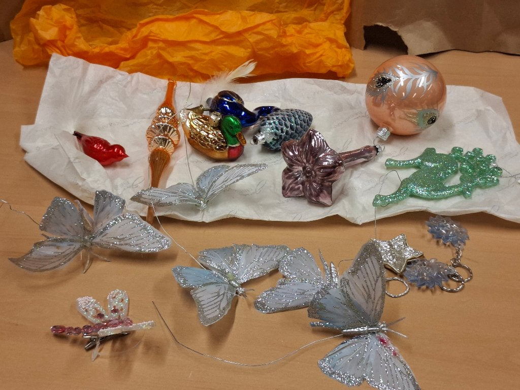 Kerstversieringen – glazen ornamenten, vlinders en rendie, Ophalen of Verzenden
