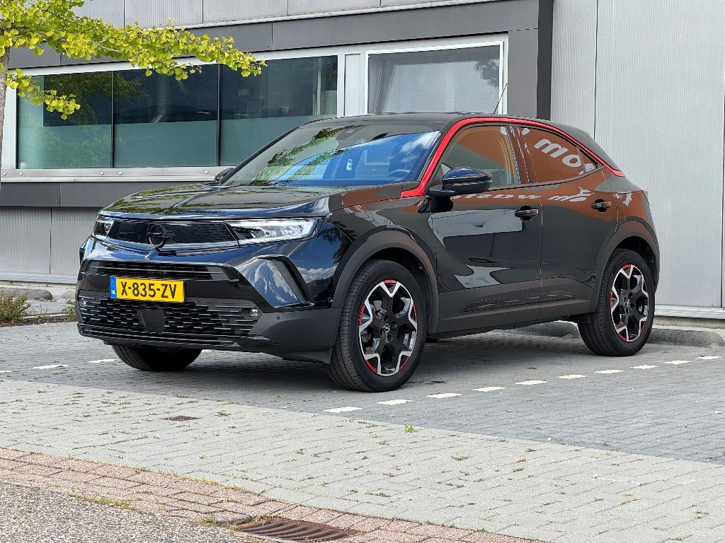 Opel Mokka 1.2 Turbo Ultimate Automaat (2021), Auto's, 1199 cc, 133 pk, Zwart, 1200 kg