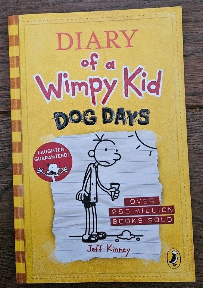 Diary of a Wimpy Kid: Dog Days - Jeff Kinney - English, Ophalen of Verzenden, Zo goed als nieuw, Jeff Kinney, Fictie