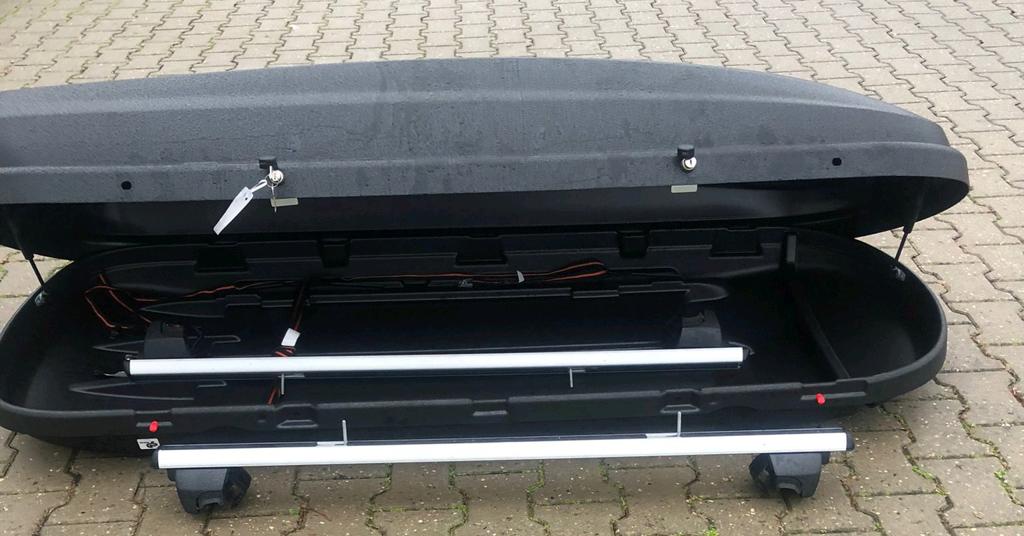 Kamei dakkoffer met seat dakdragers, Ophalen, Zo goed als nieuw