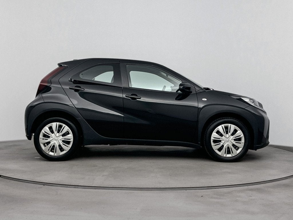 Toyota Aygo X 1.0 VVT-i MT Play (bj 2025), Auto's, 12 maanden, Stof, 920 kg, 4 stoelen