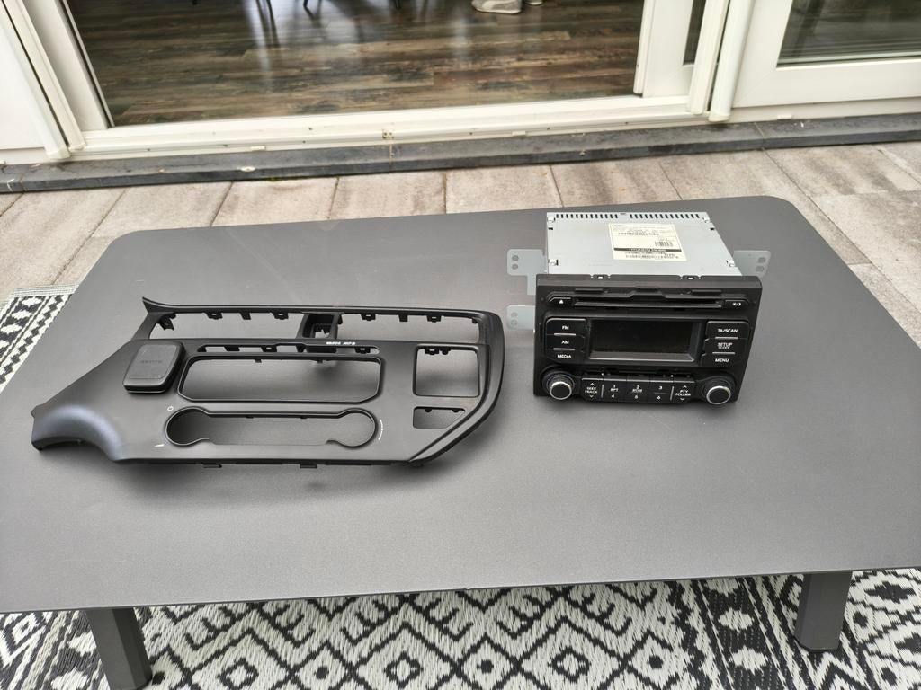 Autoradio Kia Rio 2009, Ophalen, Kia