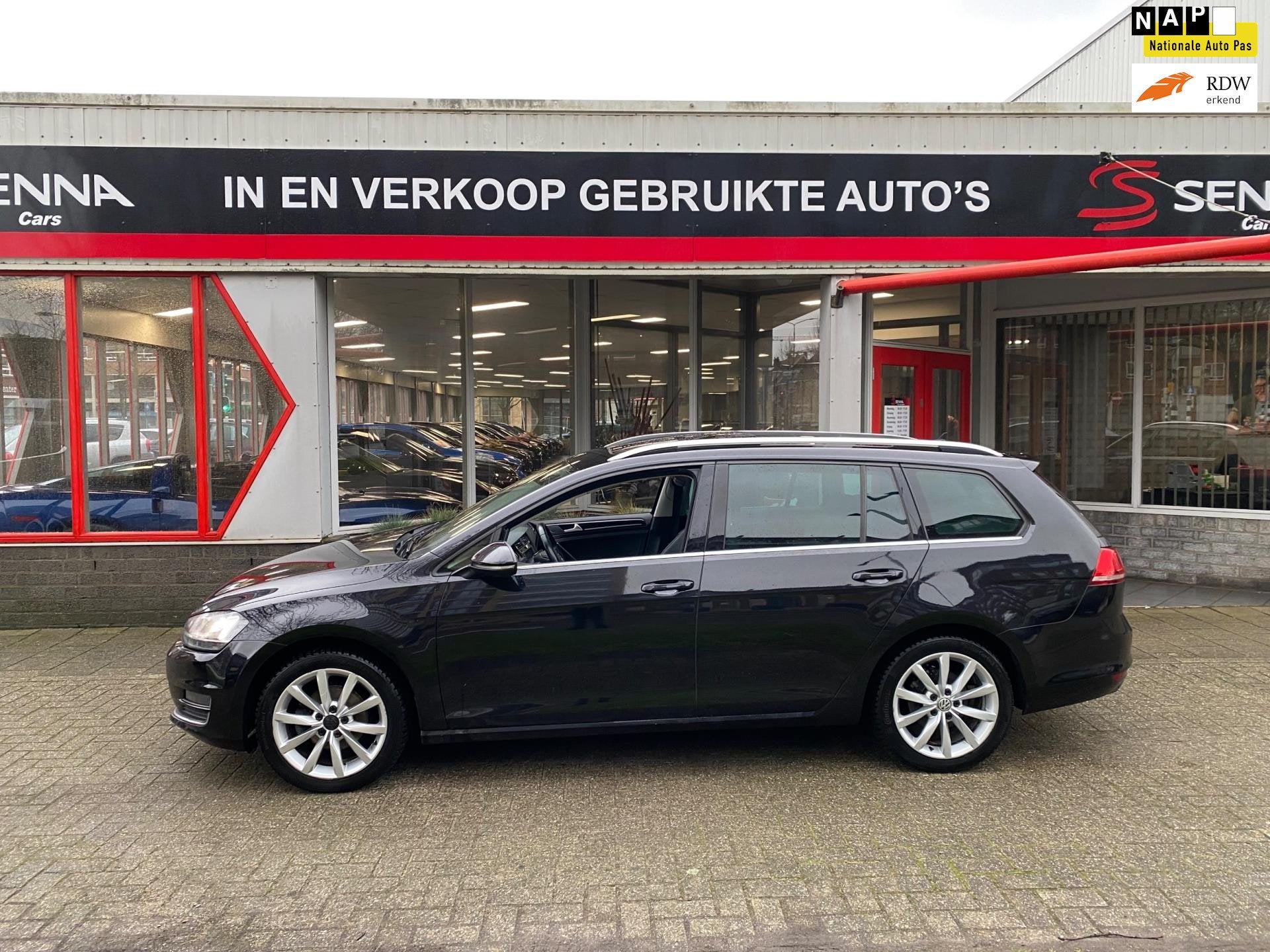 Volkswagen Golf Variant 7 1.2 TSI Highline - Pano - Navi - X, Voorwielaandrijving, Euro 5, Gebruikt, Zwart