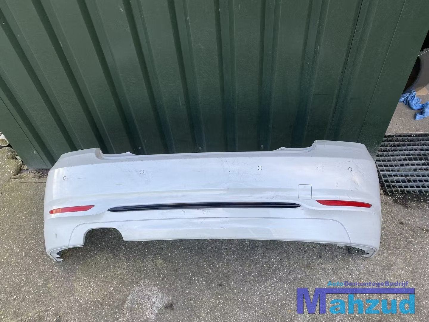 BMW F22 2 SERIE wit achterbumper, Auto-onderdelen, Carrosserie en Plaatwerk, Petuelring 130
80788  Munich, DE, Gebruikt, Info@bmw.de