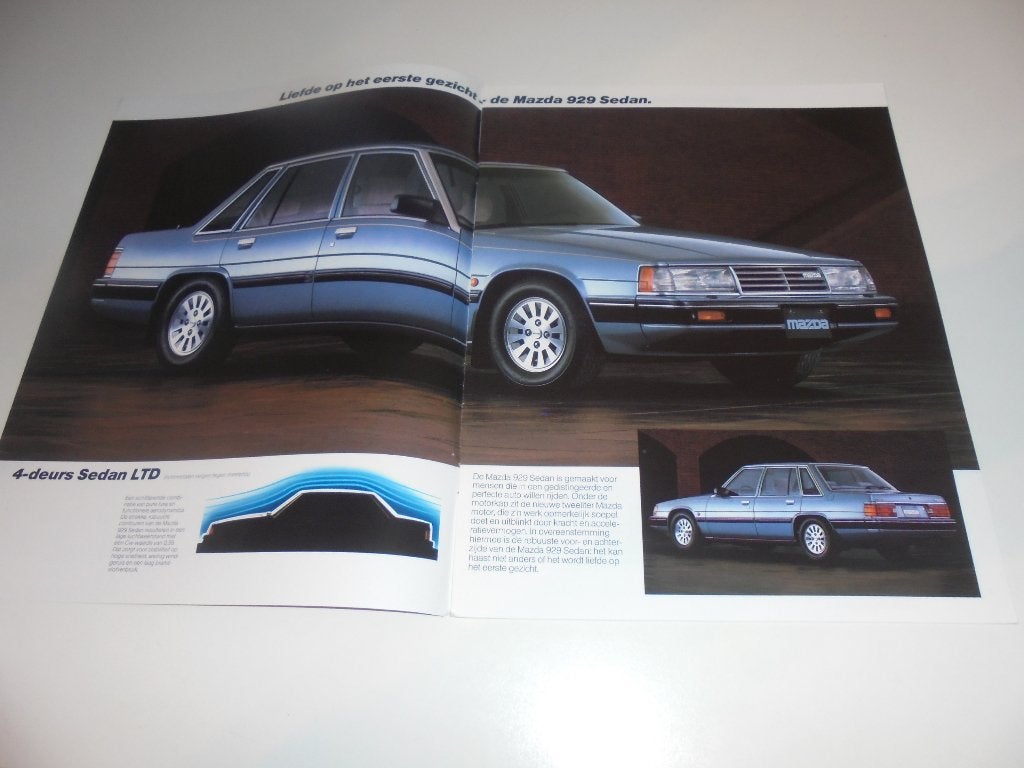 brochure Mazda 929 Sedan  1984, Ophalen of Verzenden, Gelezen, Mazda