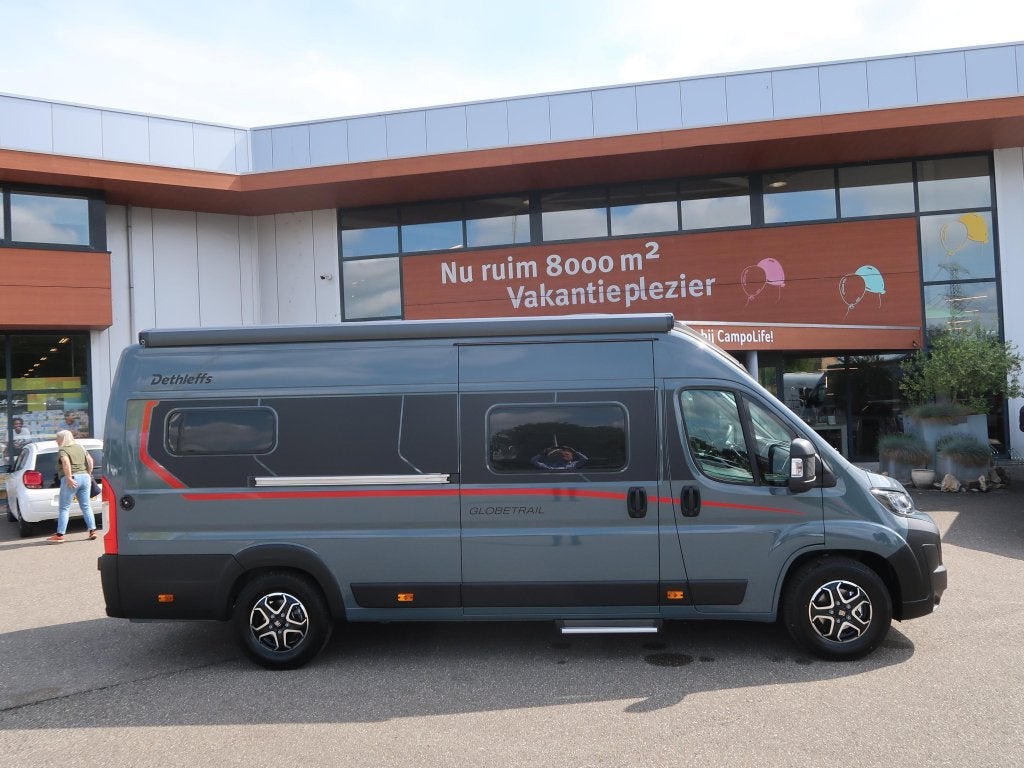 Dethleffs Globetrail 640 ES AUTOMAAT ENKELE BEDDEN, Caravans en Kamperen, Automaat, Buscamper of Camperbus, Ringverwarming, Fiat