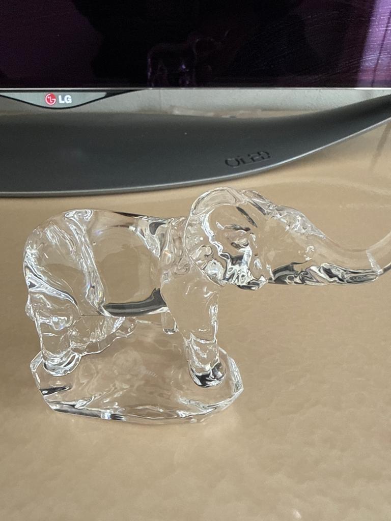Glazen olifant decoratiebeeldje, Antiek en Kunst, Antiek | Glas en Kristal, Ophalen of Verzenden