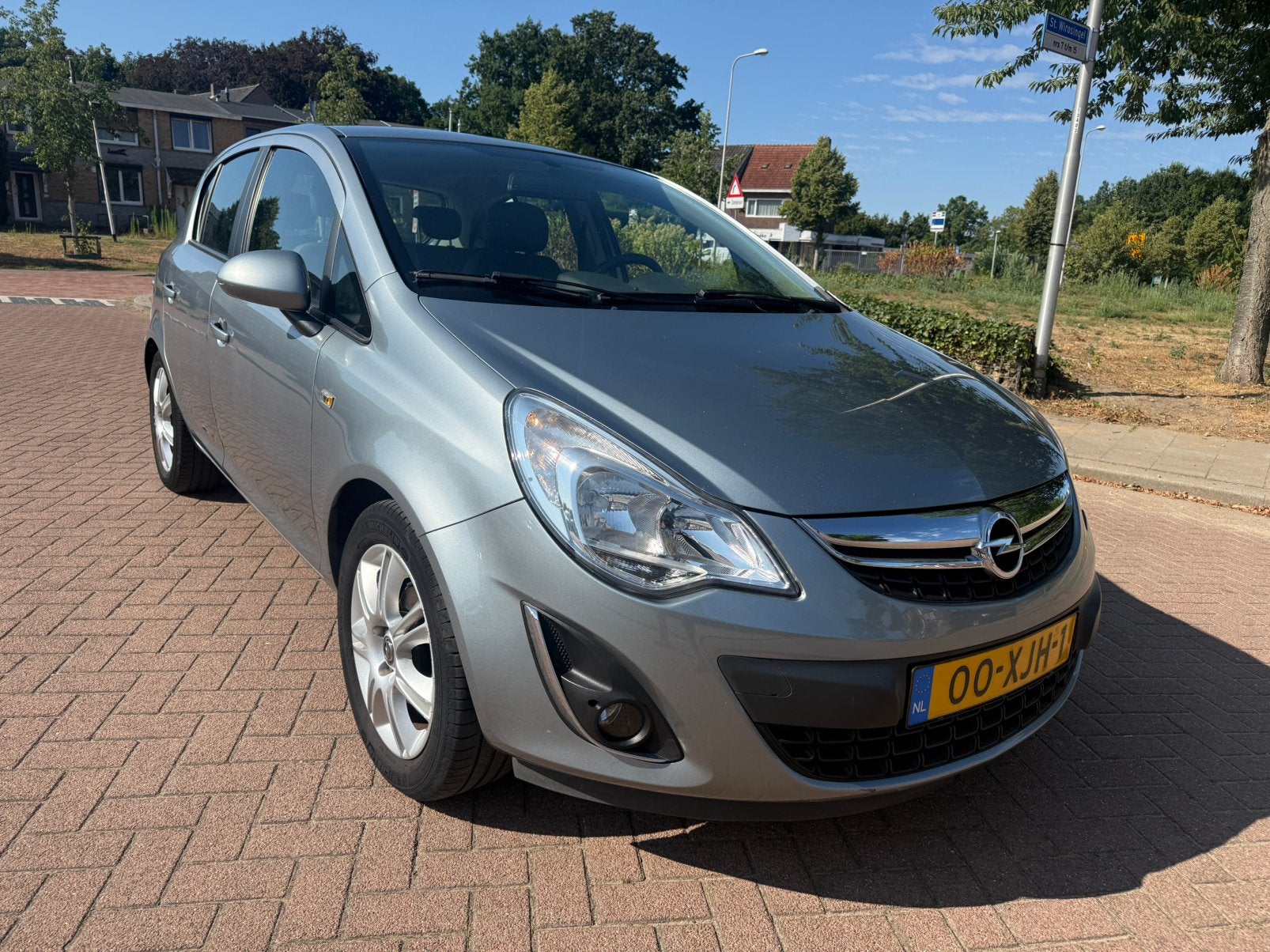 Opel Corsa 1.4 16V Anniversary Edition Airco Cruise 2012, Voorwielaandrijving, Euro 5, 1063 kg, 49 €/maand