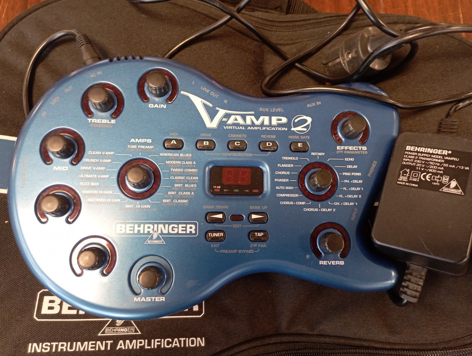 Behringer V Amp 2 effect processor, Muziek en Instrumenten, Effecten, Ophalen of Verzenden, Zo goed als nieuw