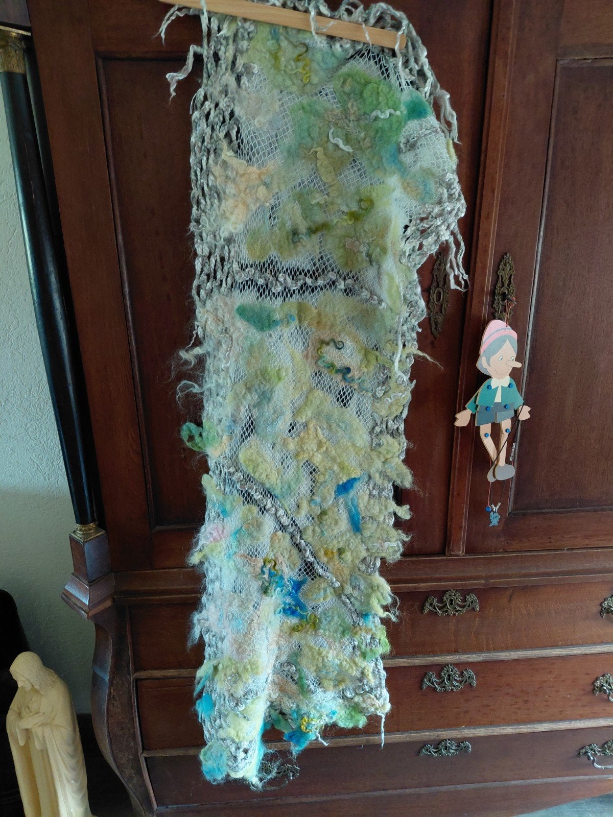 Nieuwe handgemaakte gevilte sjaal - 125x45 cm, Ophalen of Verzenden, Nieuw, Maat 46/48 (XL) of groter, Sjaal