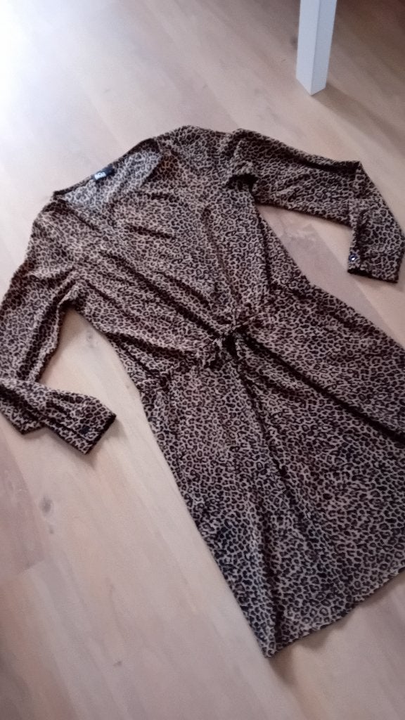 Panterprint jurkje nieuw maat s met zijzakjes, Bruin, Nieuw, Ophalen of Verzenden, Knielengte