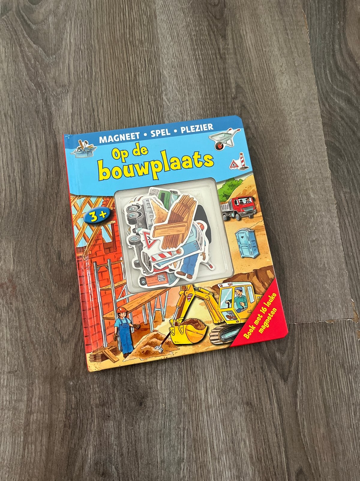 Magneetboek 'Op de bouwplaats' - Spel en Plezier, Ophalen, Zo goed als nieuw, Overige typen