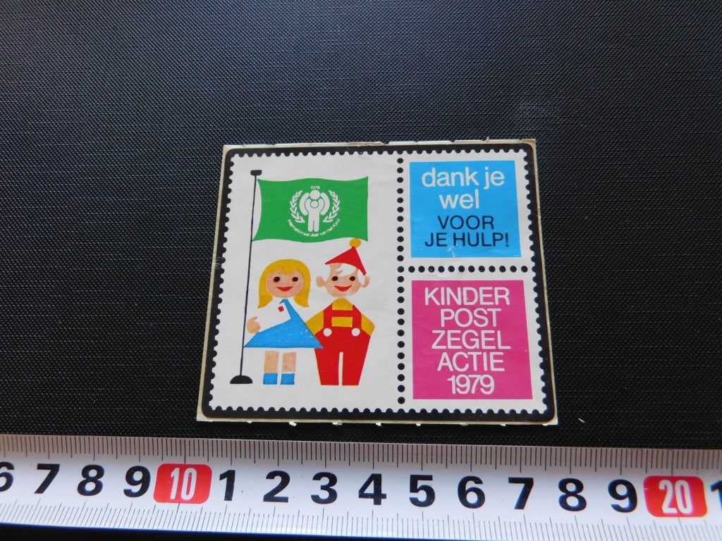 sticker PTT Post Kinderpostzegel actie 1979 *, Ophalen, Zo goed als nieuw