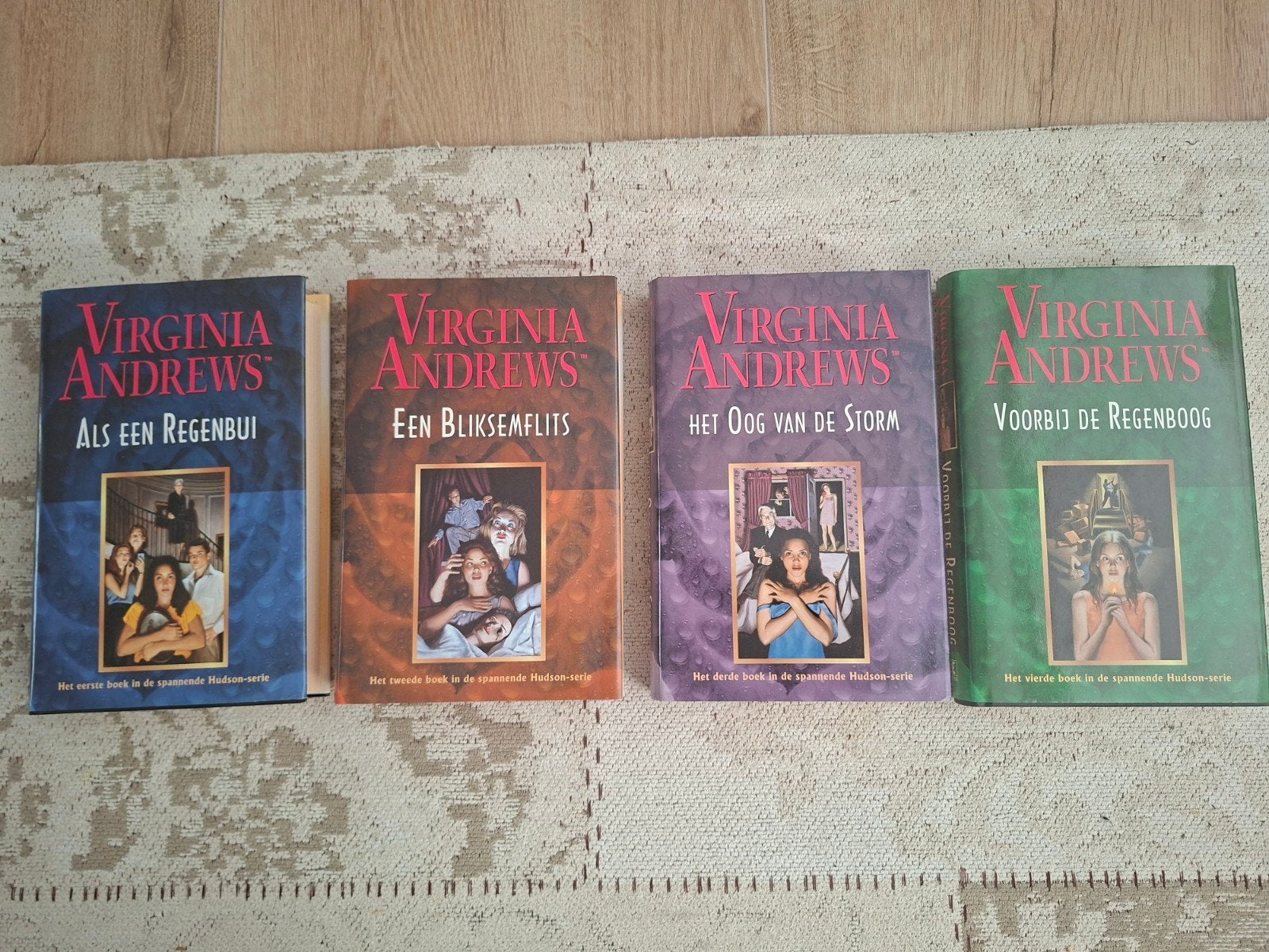 Virginia Andrews - Hudson-serie (4 boeken), Ophalen, Gelezen, Virginia Andrews