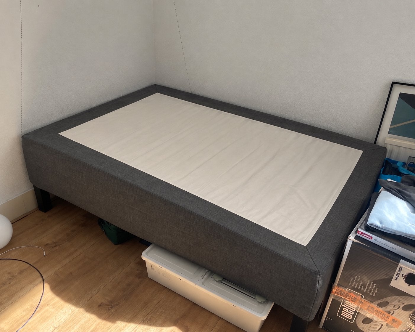 Gratis woensdag ophalen! IKEA boxspring, alleen onderstel.