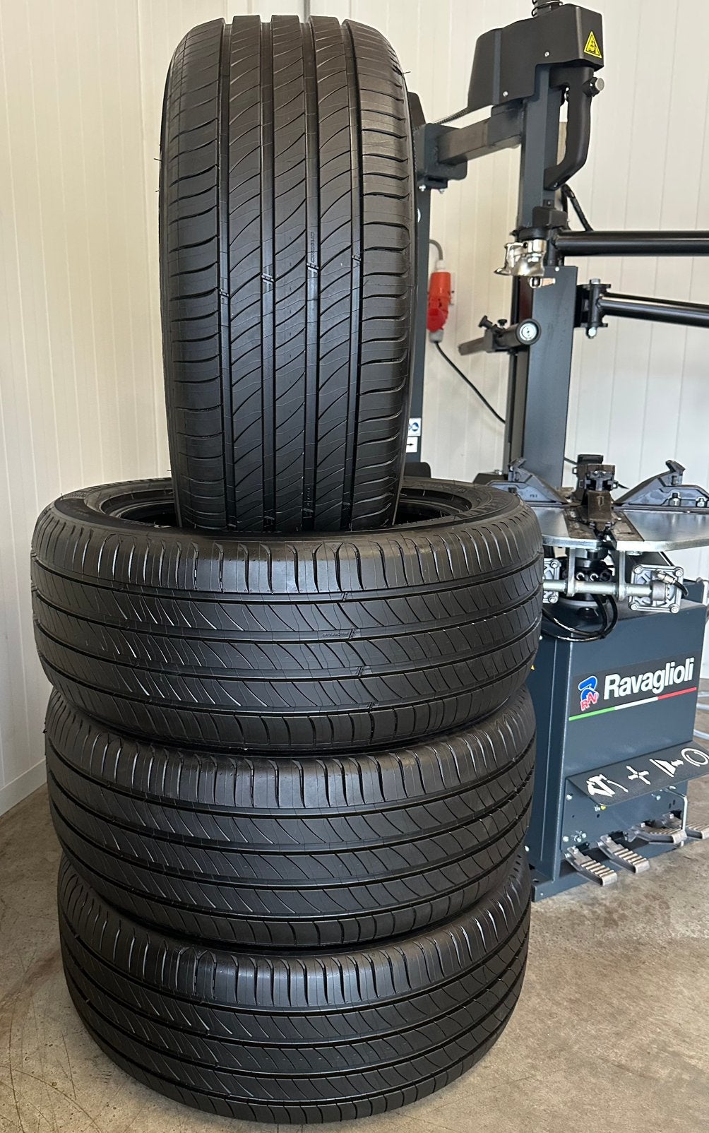 4 Stuks Michelin 235 50 19 Zomerbanden Inclusief Montage, 19 inch, Banden en Velgen, Nieuw, Ophalen of Verzenden