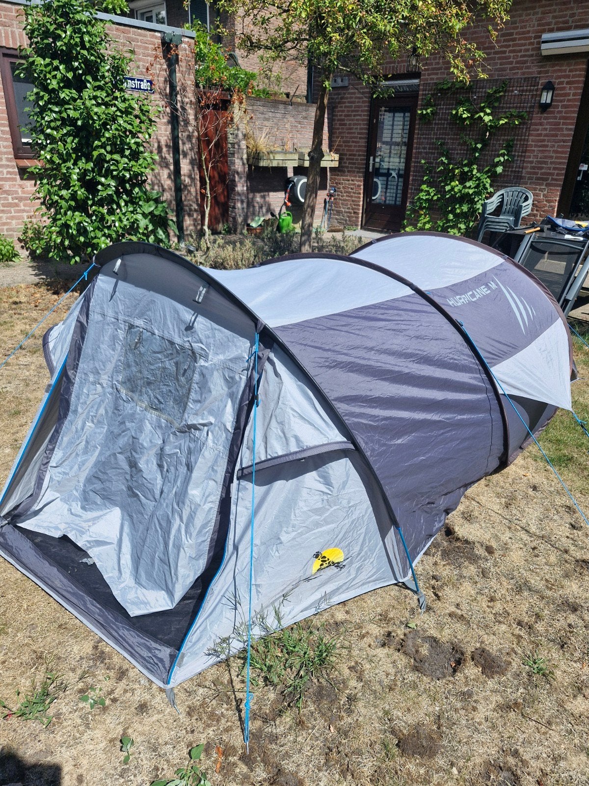 Hurricane M 2-persoons pop-up tent, Caravans en Kamperen, Ophalen of Verzenden, Gebruikt, Tot en met 2