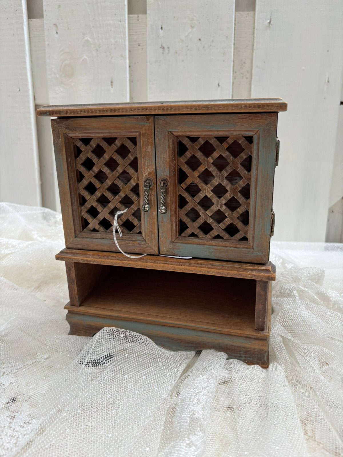 Brocante houten kastje kistje poppen kastje, Ophalen of Verzenden
