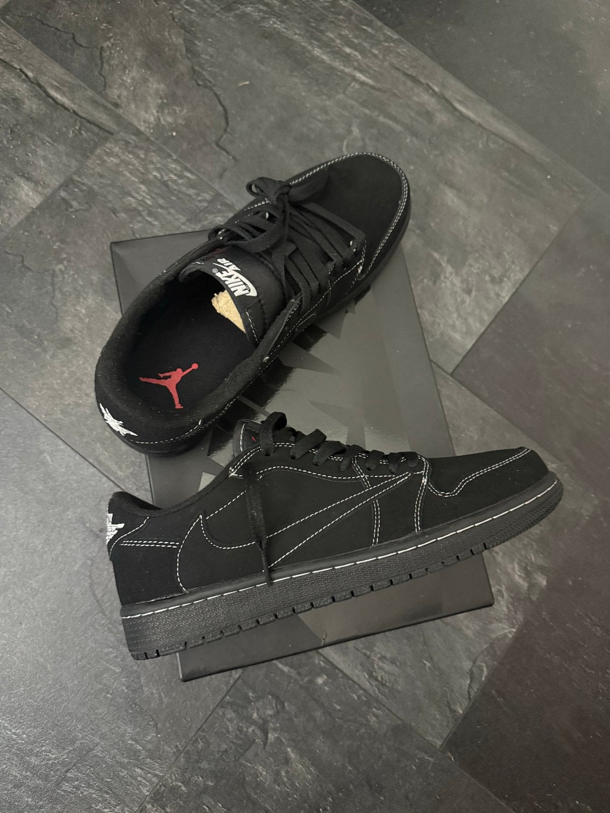 Nike Air Jordan 1 Low Travis Scott Phantom Black, Ophalen of Verzenden, Zo goed als nieuw, Zwart, Sneakers of Gympen