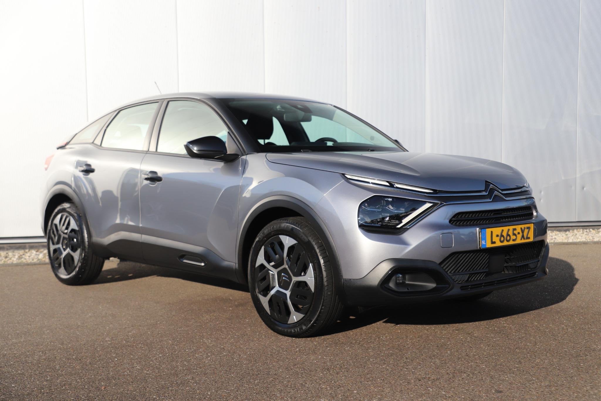 Citroen C4 1.2 Puretech Feel 131PK Trekhaak Virtual Cockpit, Auto's, Stof, Gebruikt, 1199 cc, Met garantie (alle)