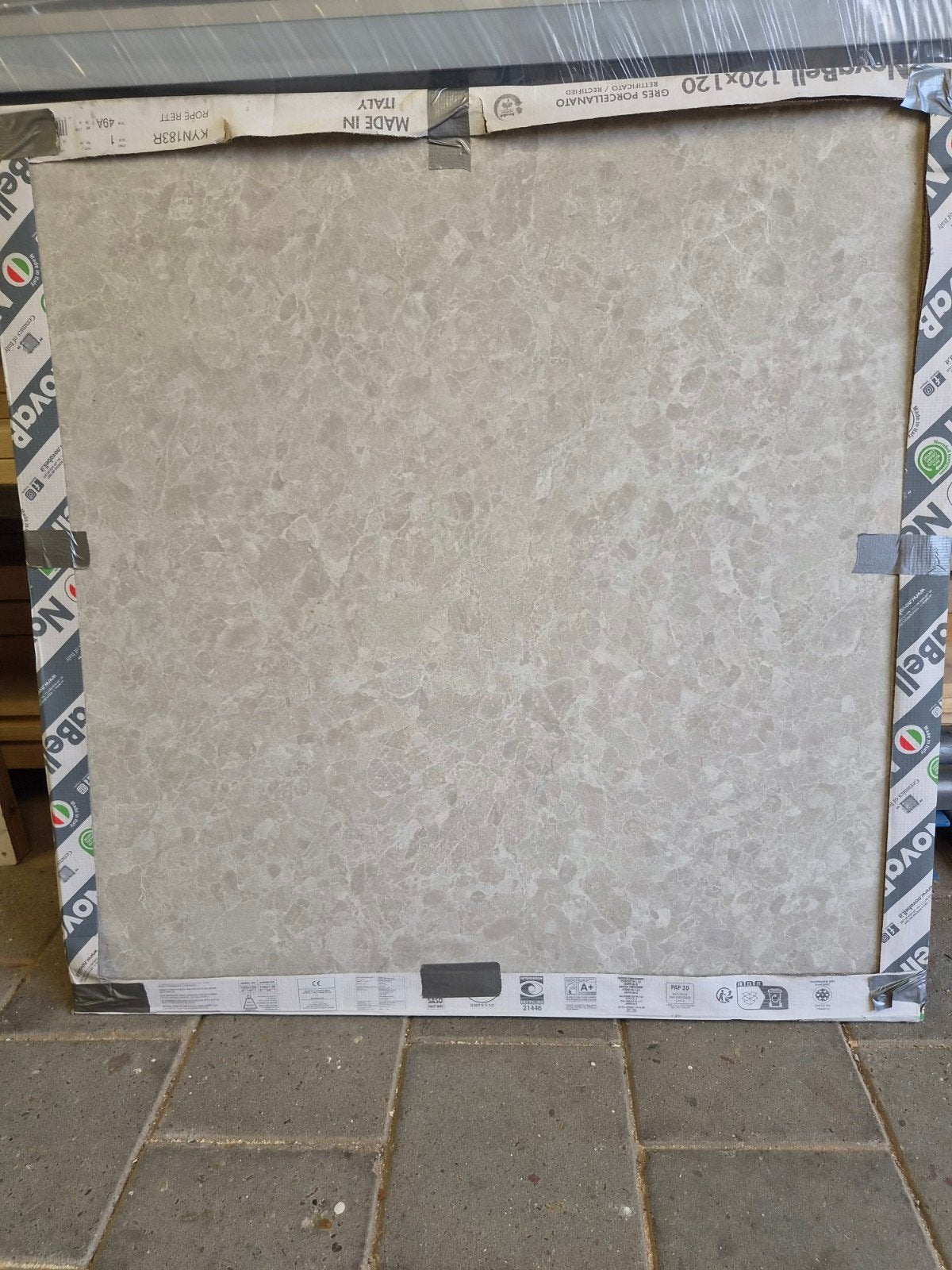 Vloer/ wandtegel 120 x 120 cm, Ophalen