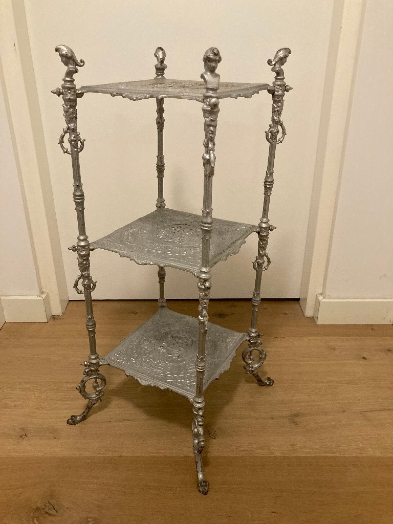 Gietijzeren Brocante plantentafel, Etagère, Ophalen, Gebruikt, Etagère