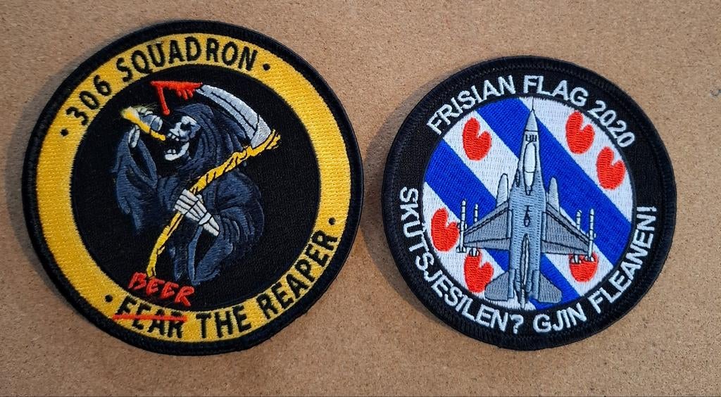 2x Patch 306 Squadron en Frisian Flag 2020, Verzamelen, Militaria | Algemeen, Ophalen of Verzenden, Luchtmacht, Nederland, Embleem of Badge