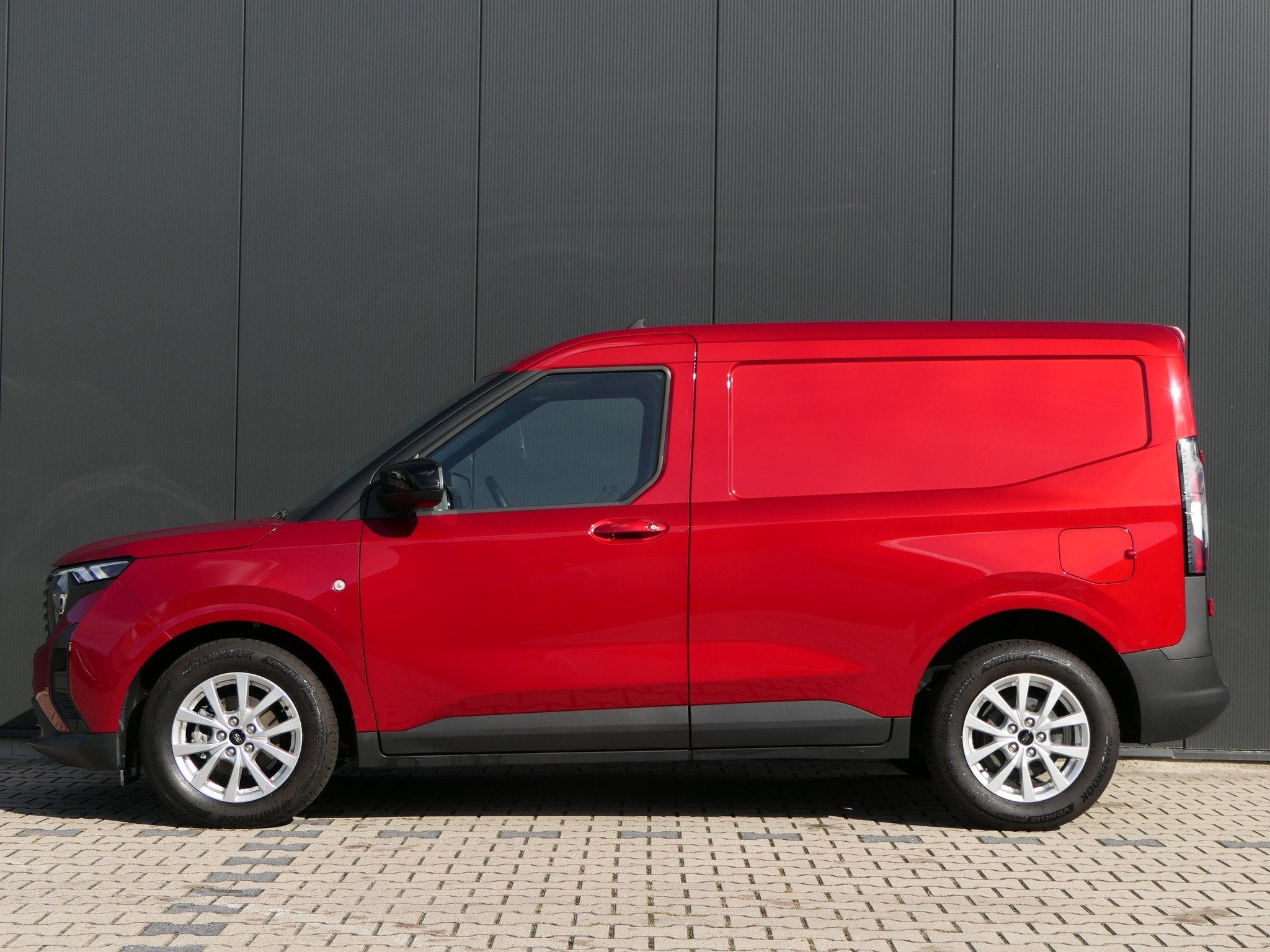 Ford Transit Courier Limited 1.0 EcoBoost, Auto's, Gebruikt, Euro 6, Bedrijf, 2 stoelen