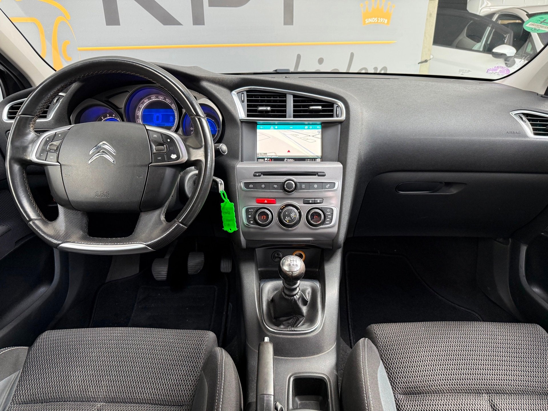 Citroen C4 1.2 PureTech Feel Edition, Auto's, Stof, Gebruikt, Zwart, 1199 cc