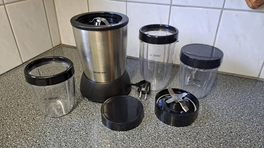 SilverCrest Blender met 3 bekers (2x 350ml, 1x 700ml), Ophalen of Verzenden, Blender, Lidl Stiftung & Co. KG, Stiftsbergstraße 1, 74167 Neckarsulm, Duitsland