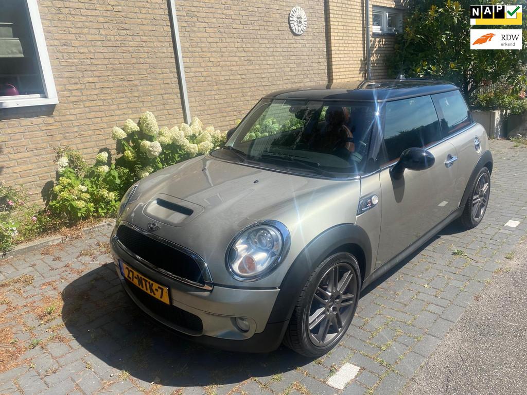 Mini Mini 1.6 Cooper S Chili, Voorwielaandrijving, Gebruikt, 4 cilinders, 4 stoelen